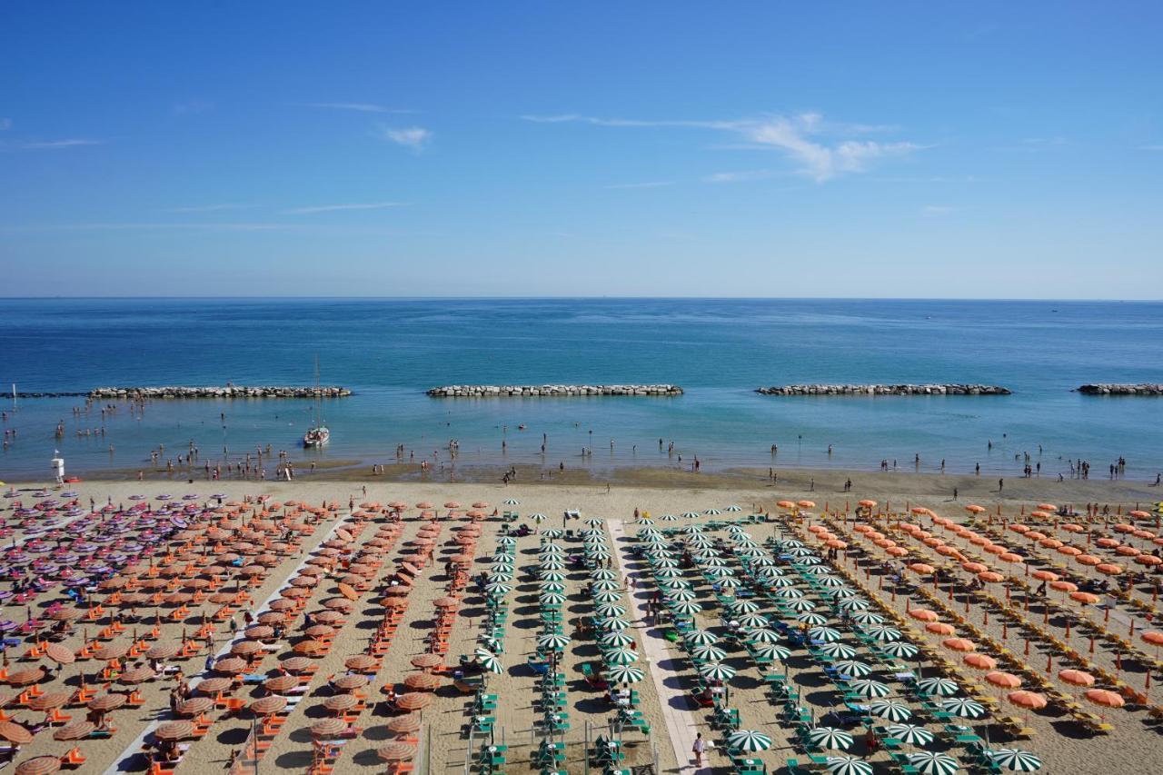 Hotel International Gabicce Mare Luaran gambar