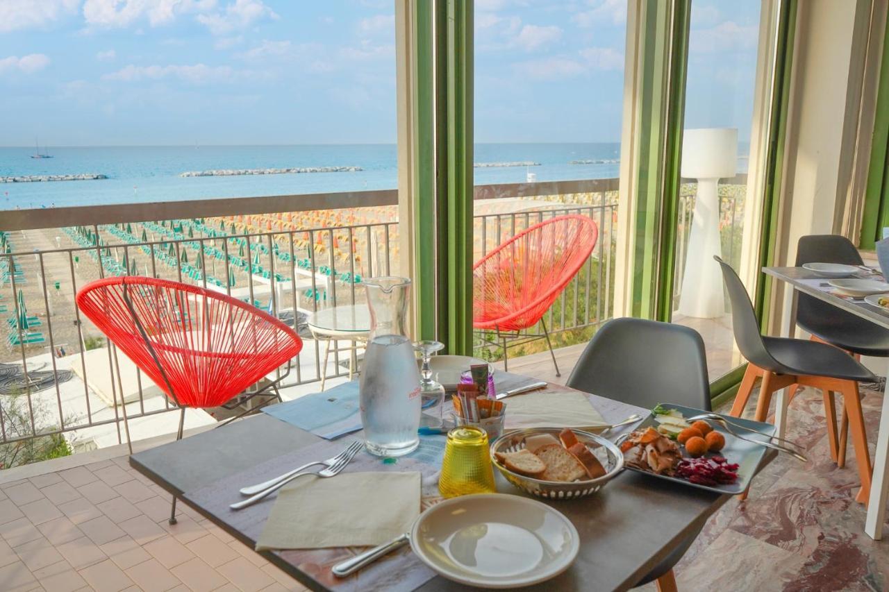 Hotel International Gabicce Mare Luaran gambar