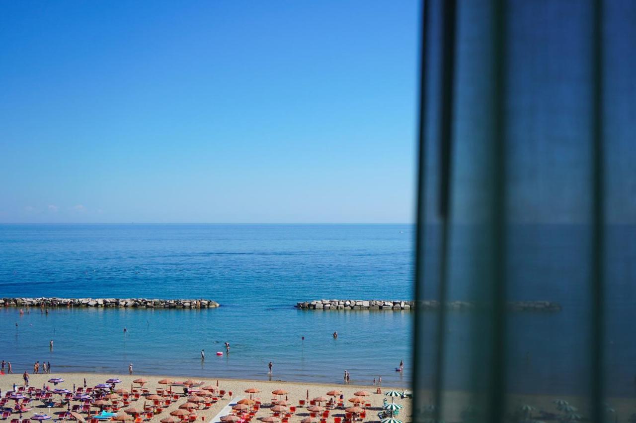 Hotel International Gabicce Mare Luaran gambar