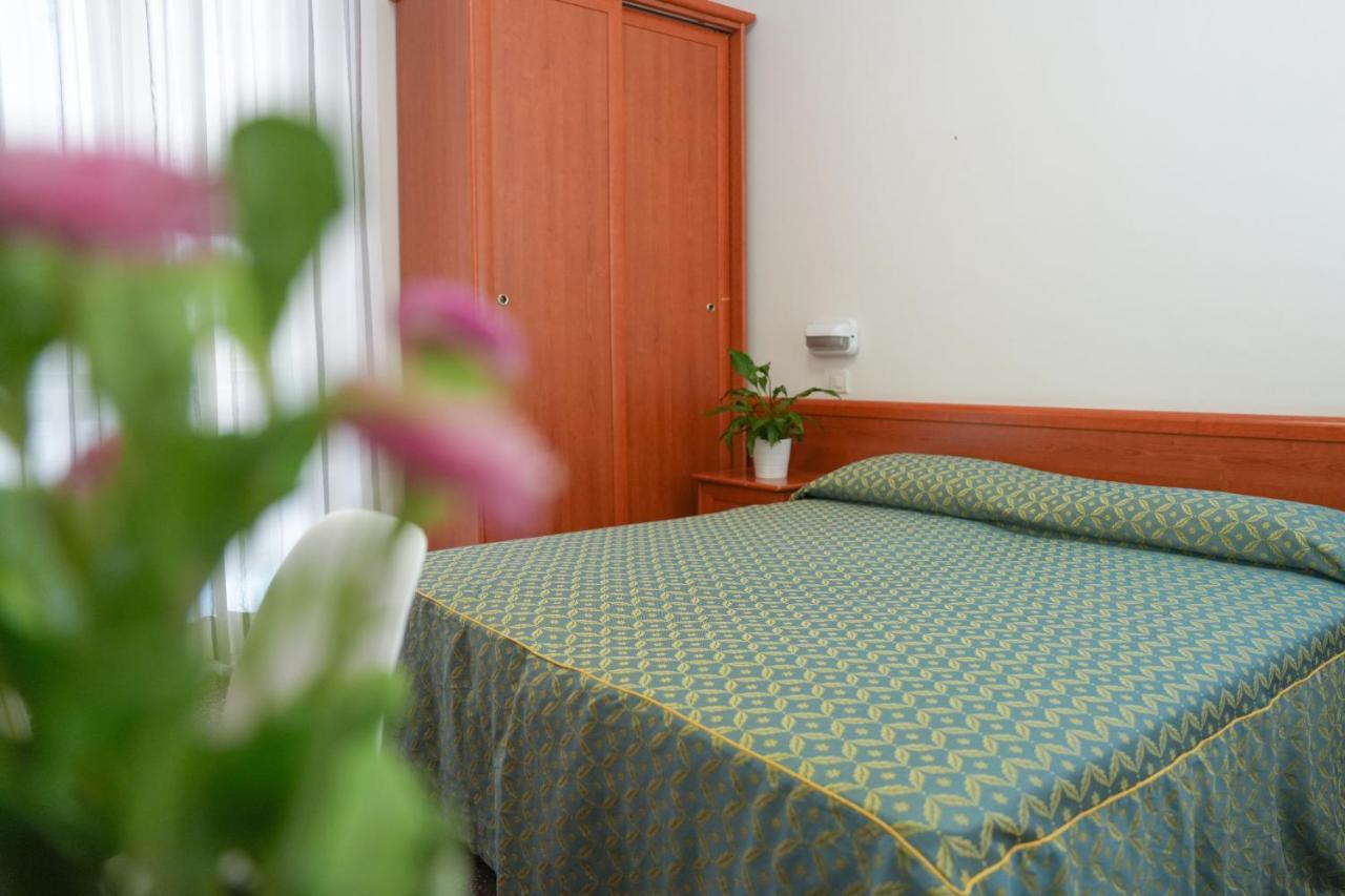 Hotel International Gabicce Mare Luaran gambar